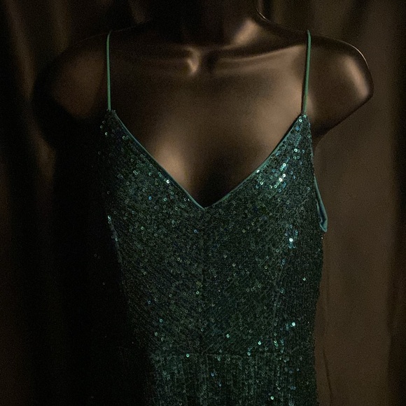 Lulus green shimmer sequence dress new with tags - Picture 2 of 12